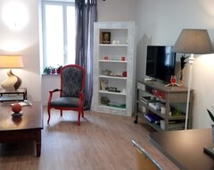 Bed & Breakfast Les Chambres Hautes d'Anastasia (Rodez, Francuska)