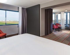Hotelli Ramada by Wyndham Amsterdam Airport Schiphol (Haarlemmermeer, Hollanti)
