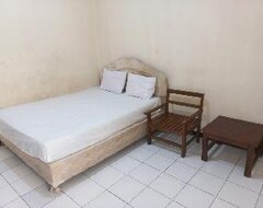 SPOT ON 91563 Hotel Meilias (Cilacap, Indonezija)