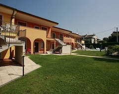 Khách sạn Residence Meridiana (Peschiera del Garda, Ý)