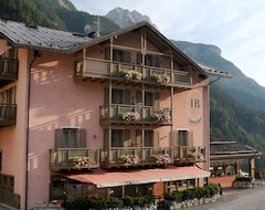 Khách sạn Hotel Barance (Alleghe, Ý)