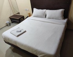 Khách sạn OYO 37477 D K Guest House (Anand, Ấn Độ)