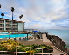 Khách sạn Shore Cliff Hotel (Pismo Beach, Hoa Kỳ)