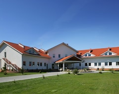 Hotel Lisia Polana (Pomiechówek, Poland)