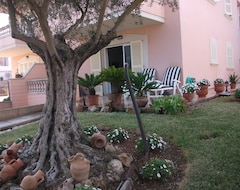 Tüm Ev/Apart Daire Beautiful Apartment With Wifi Ground Floor With Private Garden And Terrace (Can Picafort, İspanya)