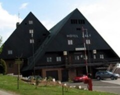Hotel Zaly Apartmany (Benecko, Çek Cumhuriyeti)
