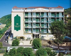 Khách sạn Grand Hotel Michelacci (Gabicce Mare, Ý)