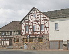 Khách sạn Hotel Zur Krone (Ronneburg, Đức)