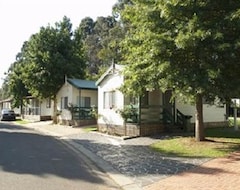 Khách sạn Warragul Gardens Holiday Park (Warragul, Úc)