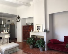 Entire House / Apartment Grand Appartement Calme Et Design- Centre Ville- Chambres Climatisées (Aix-en-Provence, France)