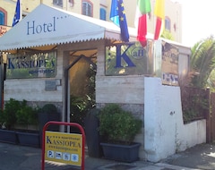 Khách sạn Kassiopea Aparthotel (Giardini-Naxos, Ý)