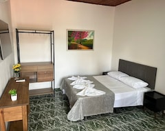 Hotel Pousada Luziania - Conforto No Centro Da Cidade (Luziânia, Brazil)