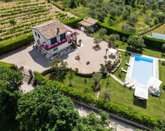Toàn bộ căn nhà/căn hộ Beautiful Mountain Villa (Pescosolido, Ý)