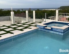 Toàn bộ căn nhà/căn hộ Luxury 2 Bedroom With Rooftop Pool With View (Anchovy, Jamaica)