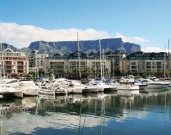 Hotel Waterfront Village (Cape Town, South Africa)