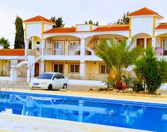 Tüm Ev/Apart Daire Salamina Houses (İskele, Kıbrıs)