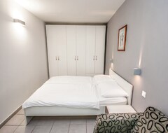 Hotelli Mirta (Zadar, Kroatia)