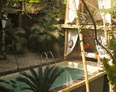 Hotel Canaima Chill House (Santa Teresa, Costa Rica)