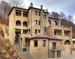 Khách sạn Boutique Luxury Chalet 1450 (Kastoria, Hy Lạp)