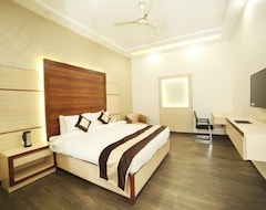 Hotel Capital O 13419 Green Palms (New Delhi, Indija)