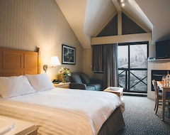 Khách sạn Pinnacle Hotel Whistler (Whistler, Canada)