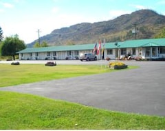 Mountain Springs Motel & RV Park (Barrière, Canadá)