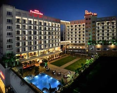Khách sạn Express Inn The Business Luxury Hotel (Nashik, Ấn Độ)