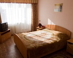 Khách sạn Yunost (Tver, Nga)