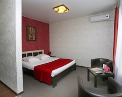 Khách sạn Hotel Relax (Kirov, Nga)