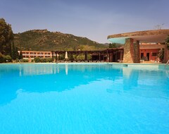 Khách sạn Is Molas Resort (Pula, Ý)