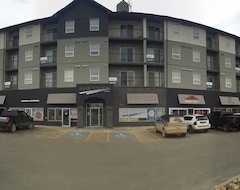 Hotel River Station Suite (Fort McMurray, Canadá)