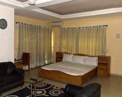 Hotel Laropa Luxury Suites (Abuja, Nigeria)