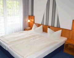 Hotel Sembziner Hof (Klink, Germany)