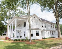 Khách sạn Sparrow Grove Manor (Monroe, Hoa Kỳ)