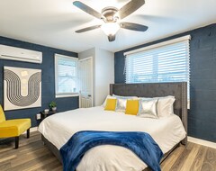 Entire House / Apartment Suite 213 - Sunshine At Rock Spring Resort (Rock Springs, USA)