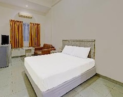 Khách sạn Collection O 91484 Lai Lai Apartment (Batu Ampar, Indonesia)