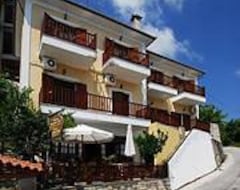 Hotelli Villa Golden Sun (Agios Ioannis, Kreikka)