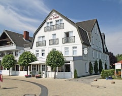 Khách sạn Hotel Vier Linden (Kellenhusen, Đức)
