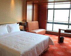 Hotel Leeden Jingxi (Guangzhou, Kina)
