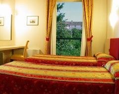Khách sạn Hotel Ristorante al Giardinetto (Colle Umberto, Ý)