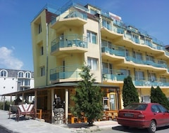Khách sạn Family  Meteora (Primorsko, Bun-ga-ri)