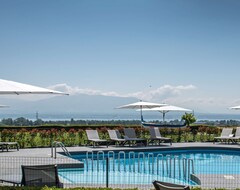 Everness Hotel & Resort (Chavannes-de-Bogis, Switzerland)