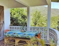 Entire House / Apartment Relaxing Atmosphere, Isolated At The Foot Of The Mountain (La désirade, French Antilles)