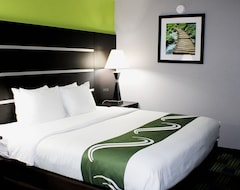 Hotel Quality Inn & Suites Bedford West (Bedford, Sjedinjene Američke Države)