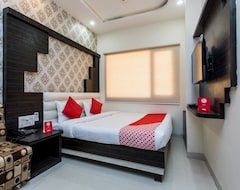 OYO 12128 Hotel Sajan Palace (Ujjain, Indien)