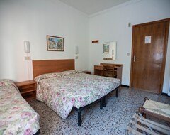 Khách sạn Al Porto- CITR 008031 ALB 0016 0013 0003 (Imperia, Ý)