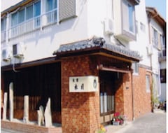Guesthouse Suigetsu Ryokan (Ichinomiya, Japan)