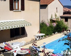 Koko talo/asunto Millau Aveyron Location Vacances (Millau, Ranska)
