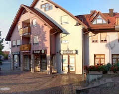 Khách sạn Knopf (Pfinztal, Đức)