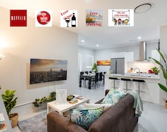 Casa/apartamento entero Luxury House 10 Min From Beach Wifi+netflix Sleep 9 (Perth, Australia)